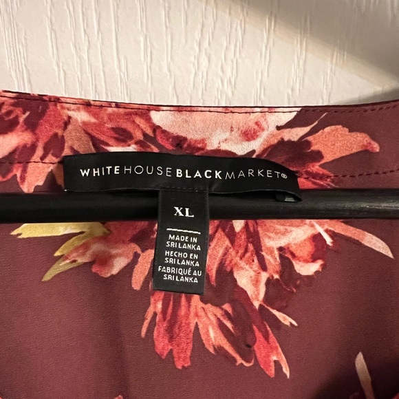 White House Black Market - Picture 2 of 5